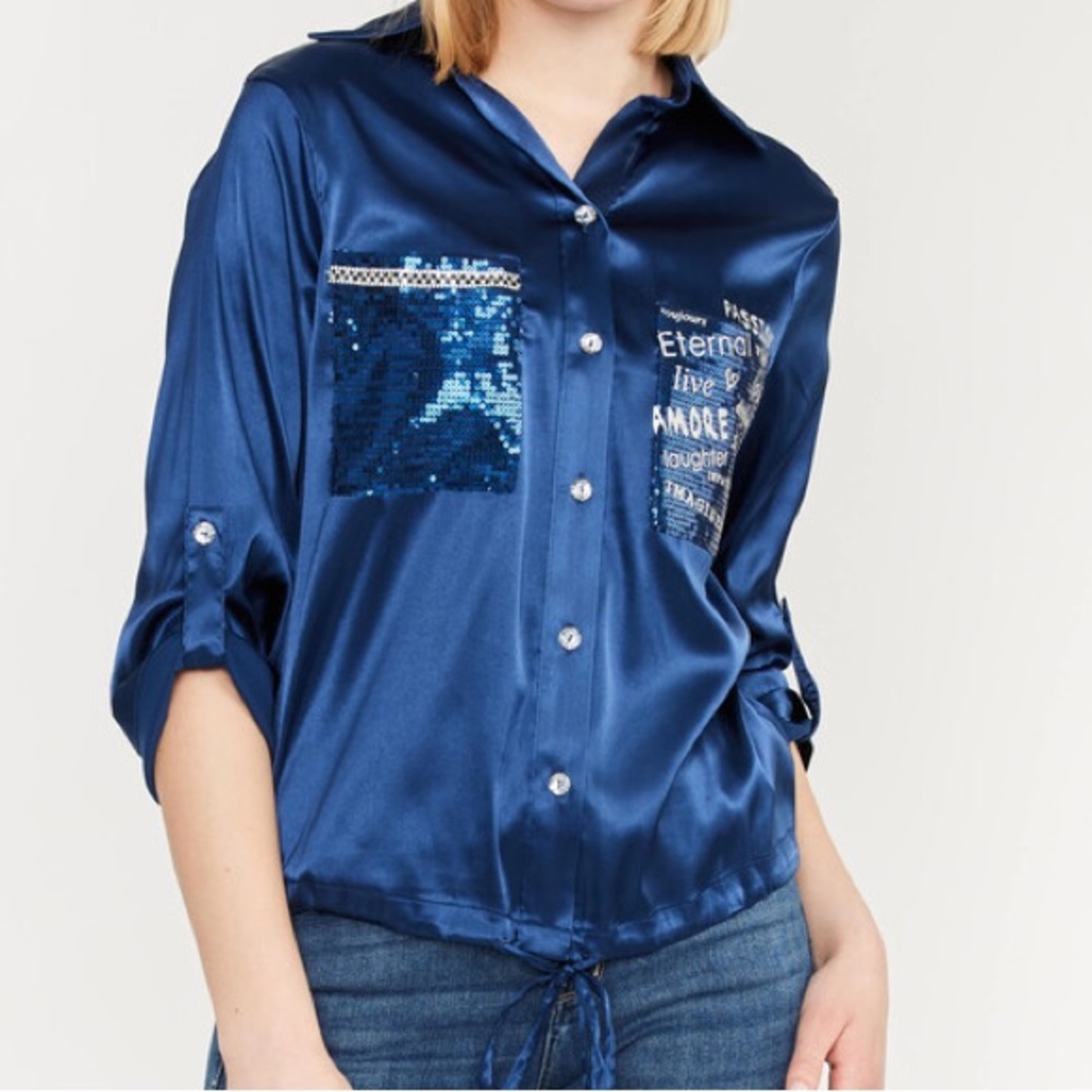 FRANK LYMAN DESIGN Blue sequin Satin Pocket Shirt script print Blouse S 223409U